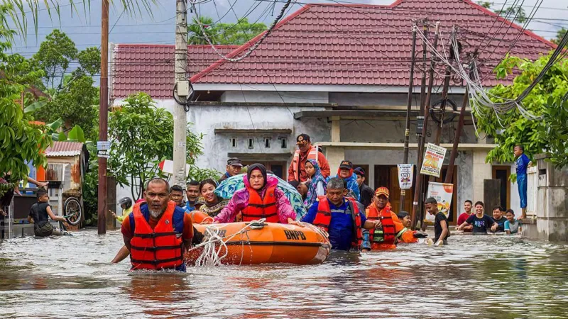 Flooding across Asia leaves 600 dead and hundreds missing 10 hrs ago Asia